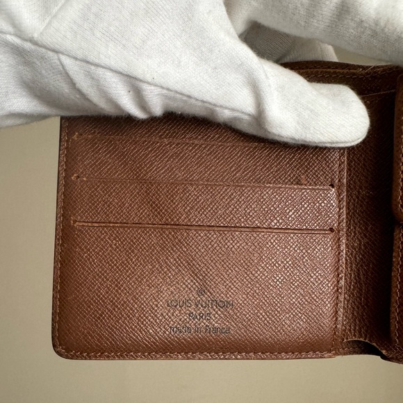 Louis Vuitton Monogram Bifold Wallet Portefeuille Marco - Men’s - Picture 9 of 16